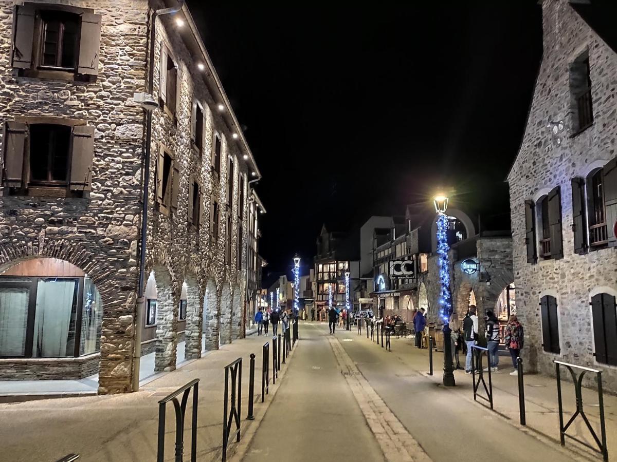 T2 Spacieux Et Lumineux Avec 2 Terrasses Sud Et Est, Proche Centre Village *